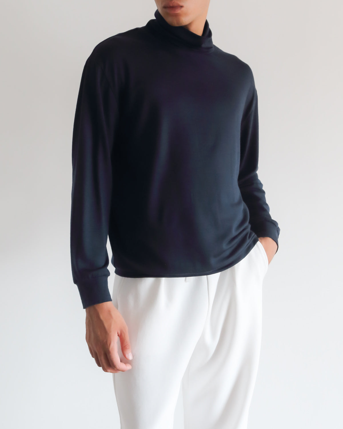 ネイビー H178cm 着用サイズ:4