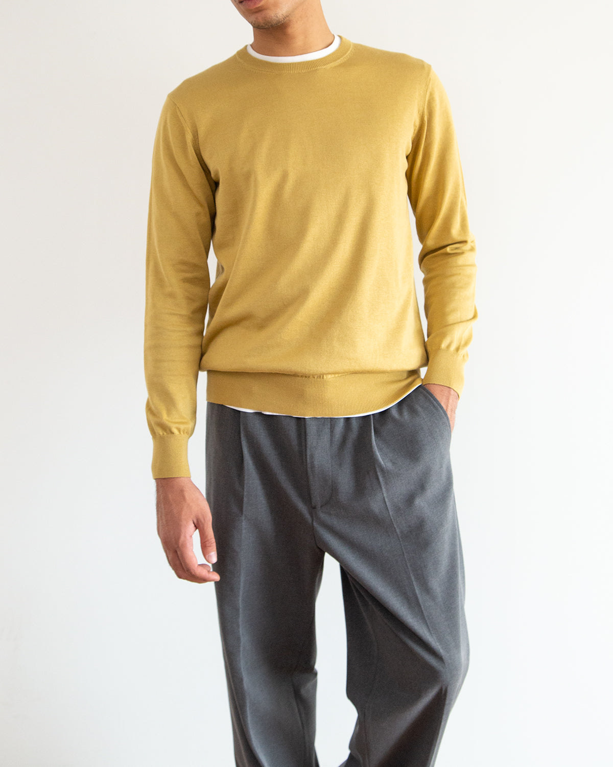 イエロー　H178cm　着用サイズ：4