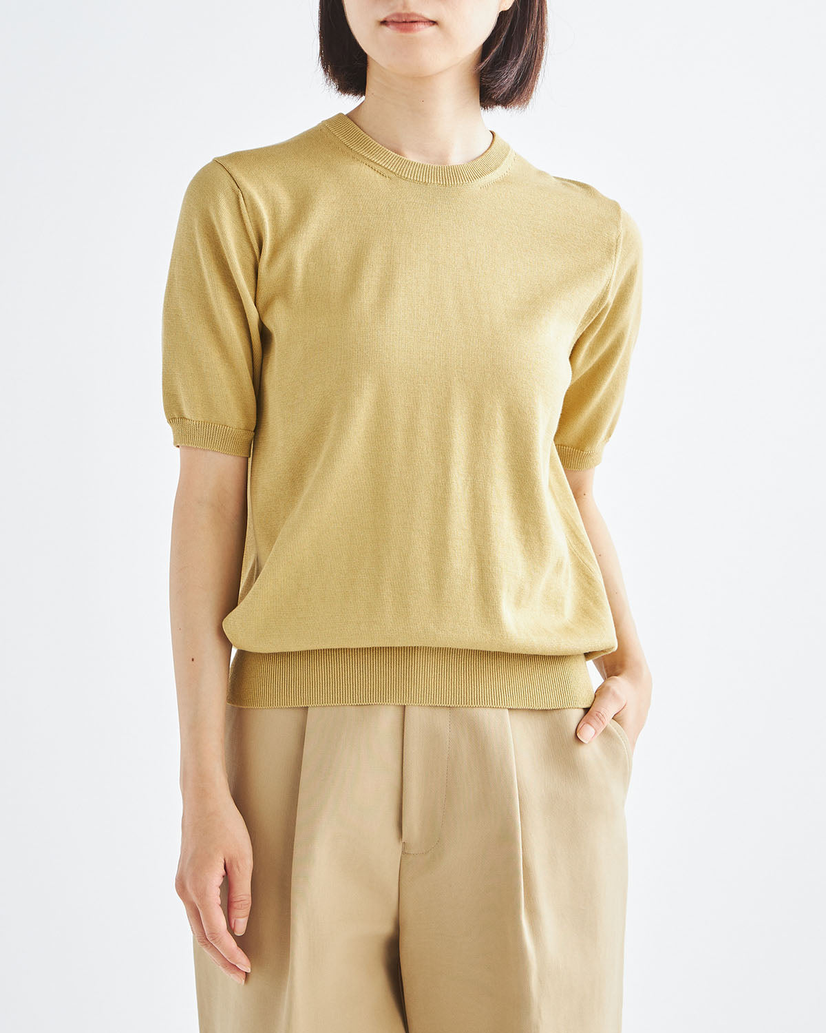 イエロー　H166cm　着用サイズ：2