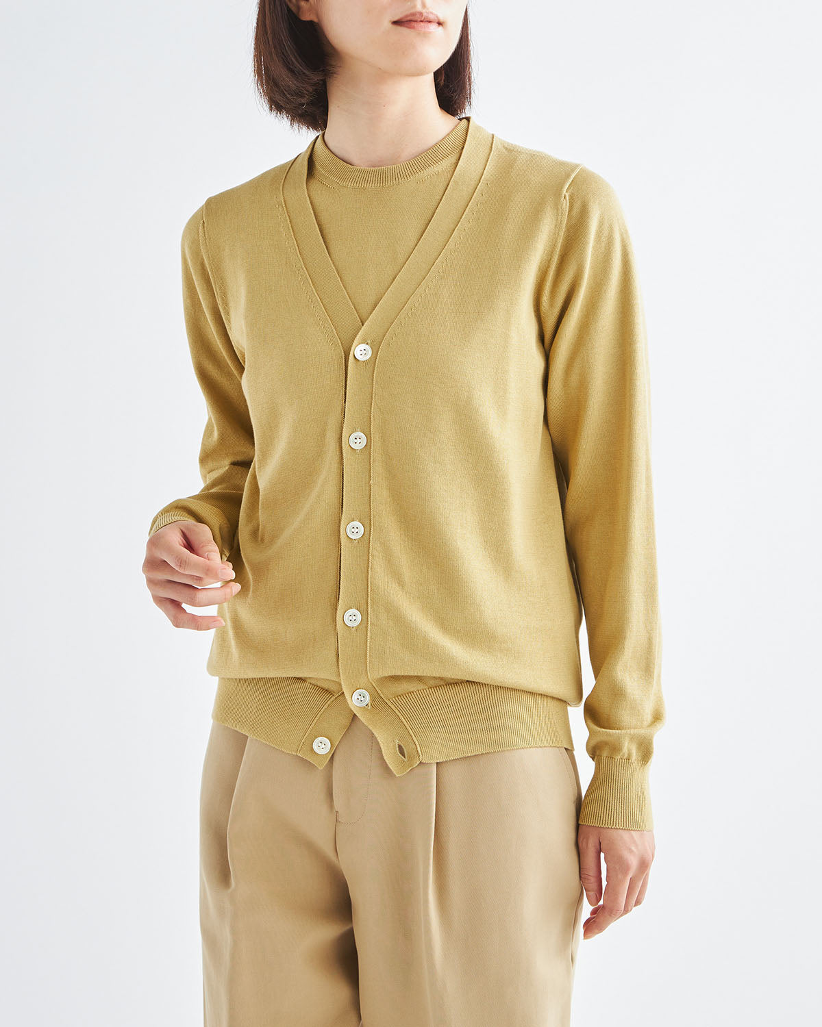 イエロー　H166cm　着用サイズ：2　アンサンブル：SL10S-003、SL10S-008