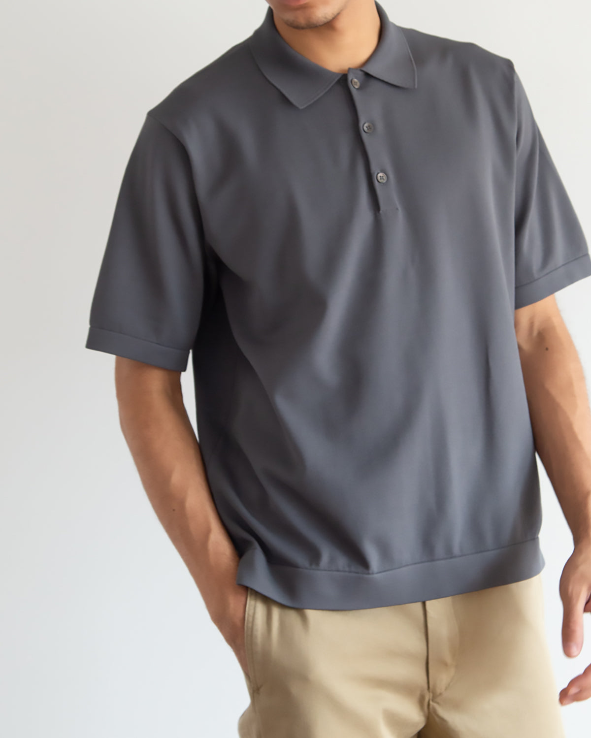 チャコール　H178cm　着用サイズ：4