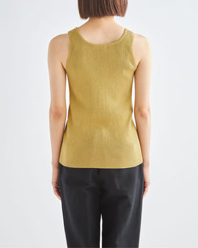 イエロー　H166cm　着用サイズ：F