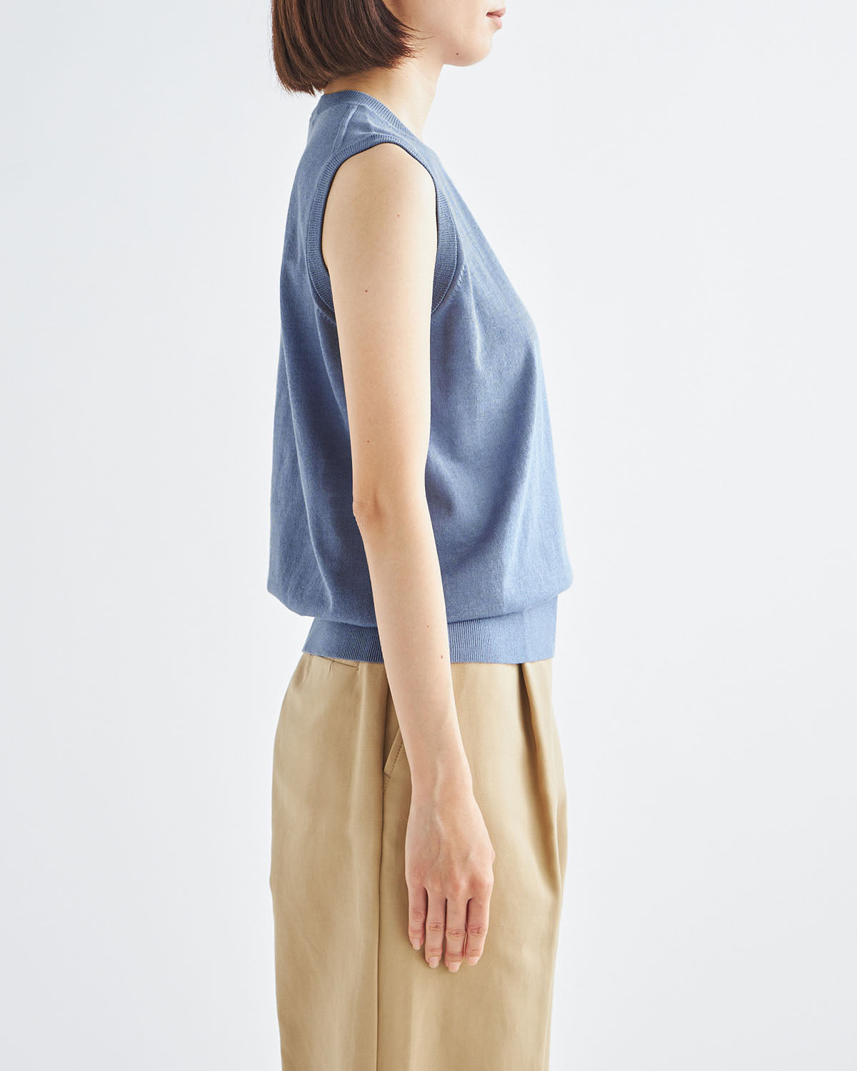 ブルーグレー　H166cm　着用サイズ：2