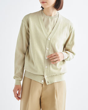 ライトグリーン　h166cm　着用サイズ：2　アンサンブル：半袖ニットSL10S-1074、カーディガンSL10S-1077