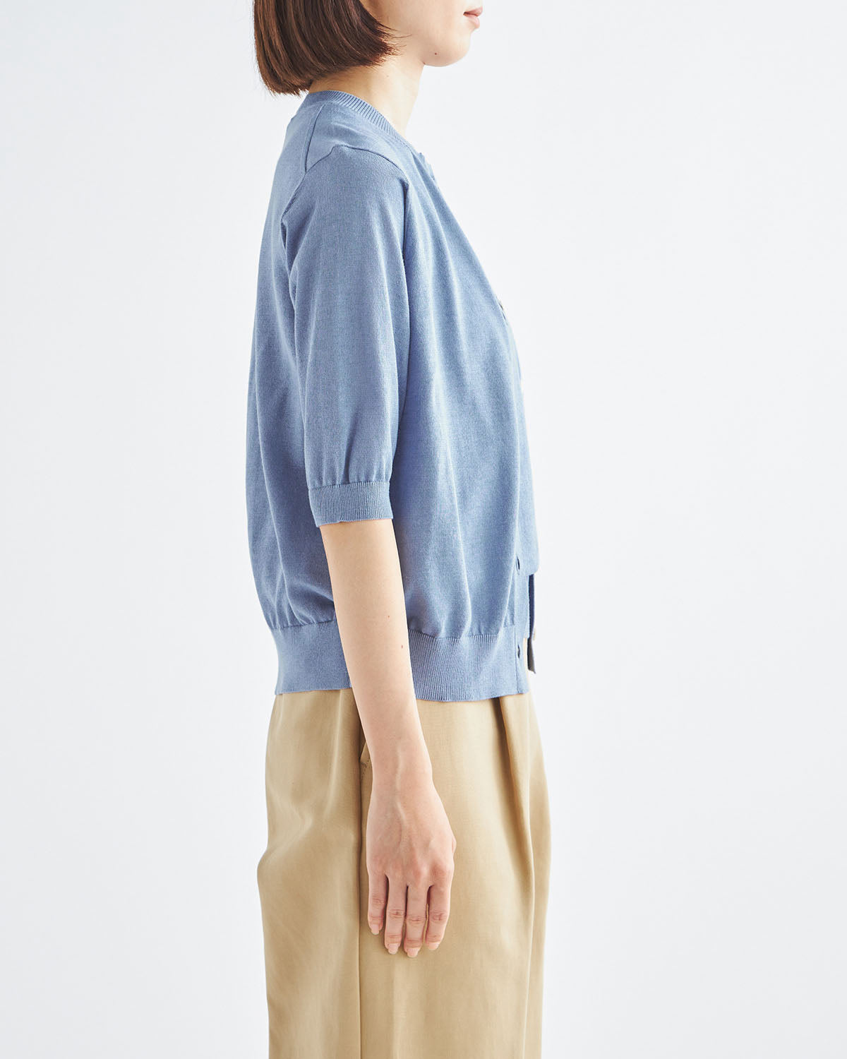 ブルーグレー　H166cm　着用サイズ：2　