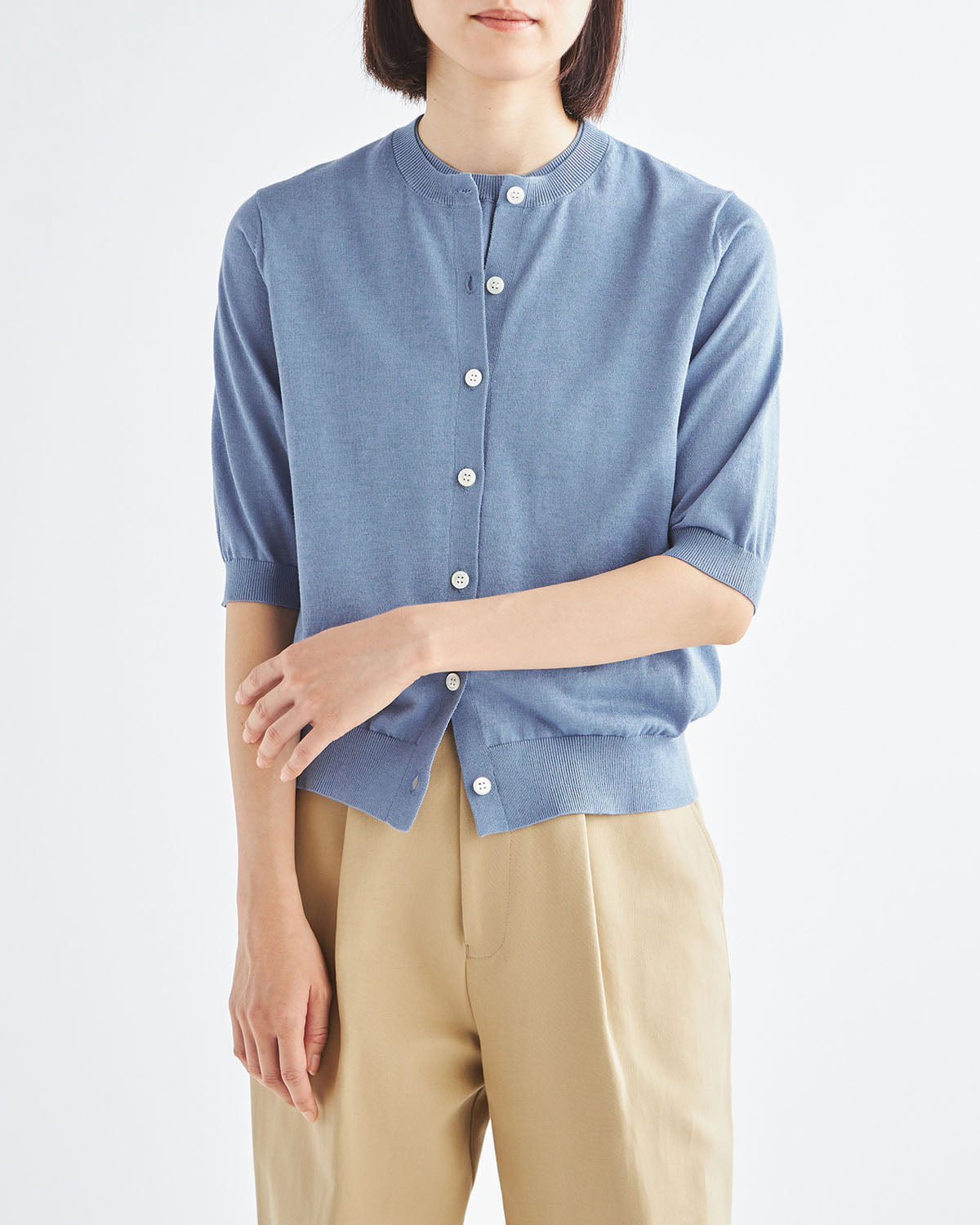 ブルーグレー　H166cm　着用サイズ：2