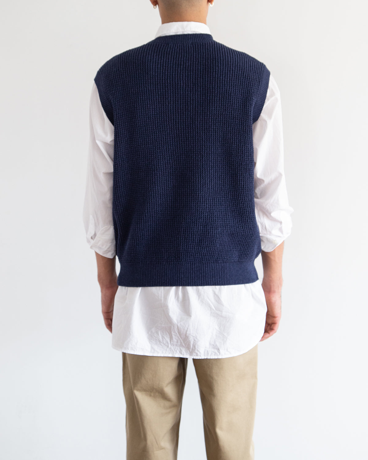 ネイビー　H178cm　着用サイズ：4　中に着たシャツ：SL8S-S671