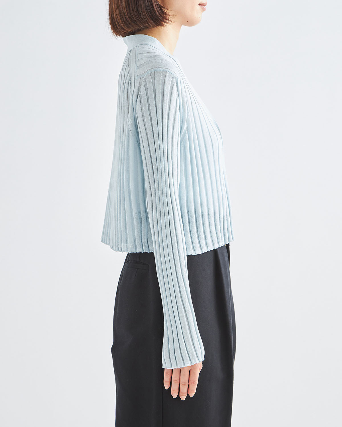 ライトブルー　H166cm　着用サイズ：F