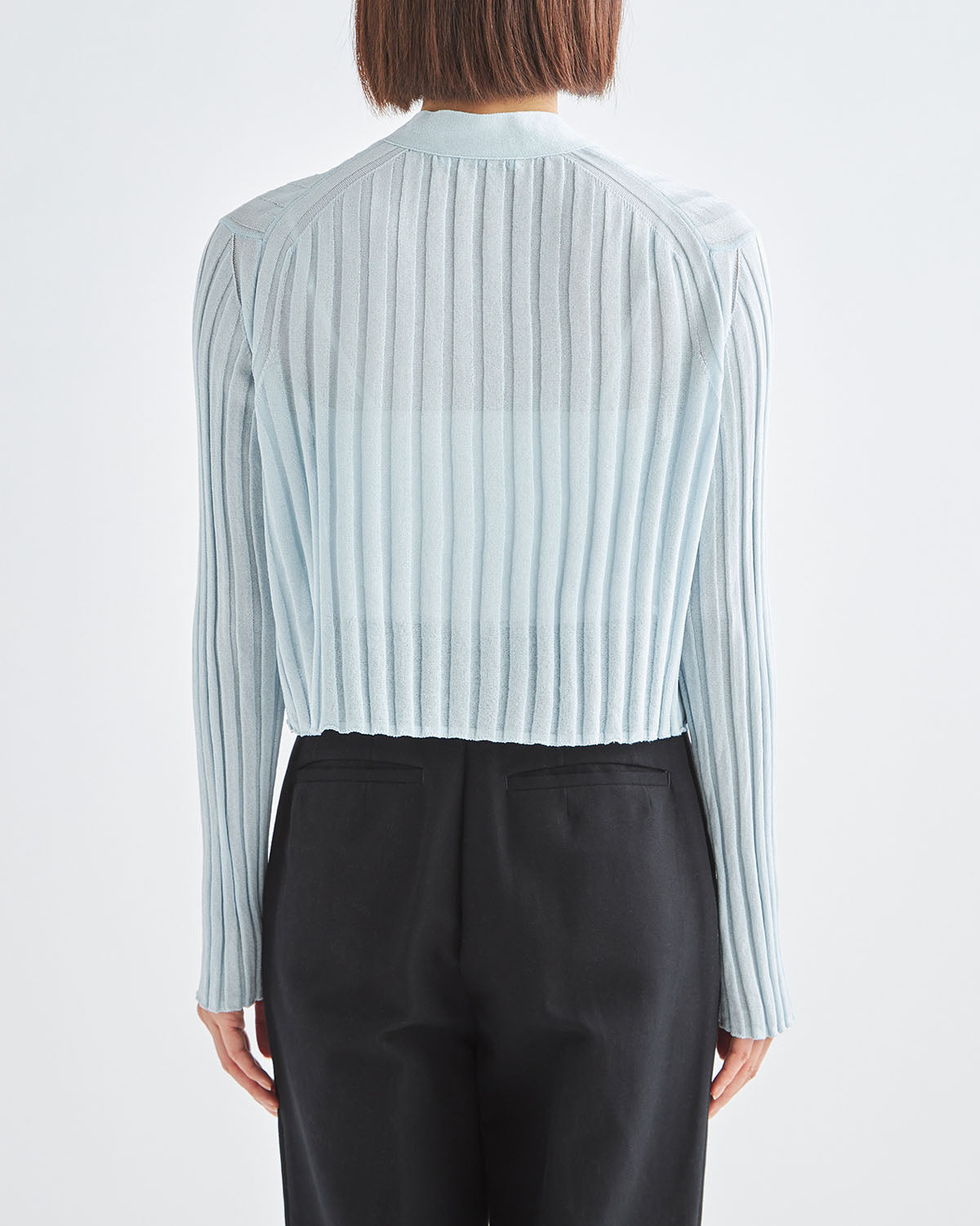 ライトブルー　H166cm　着用サイズ：F