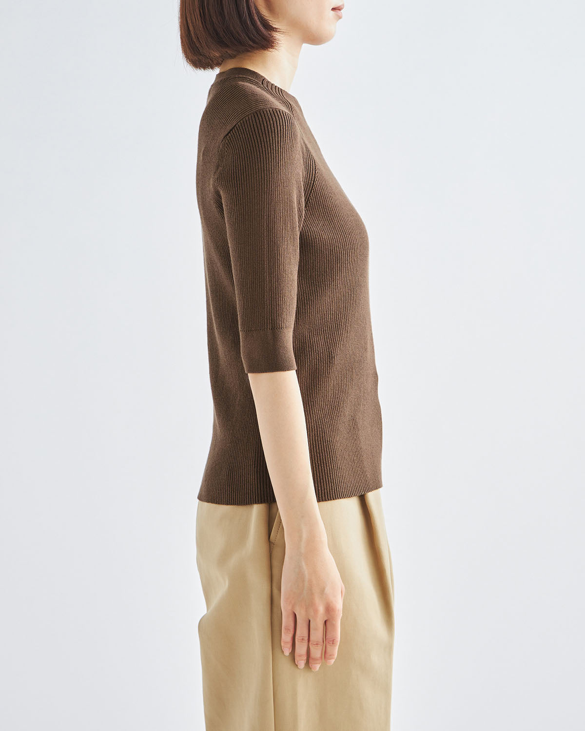 ブラウン　H166cm　着用サイズ：2