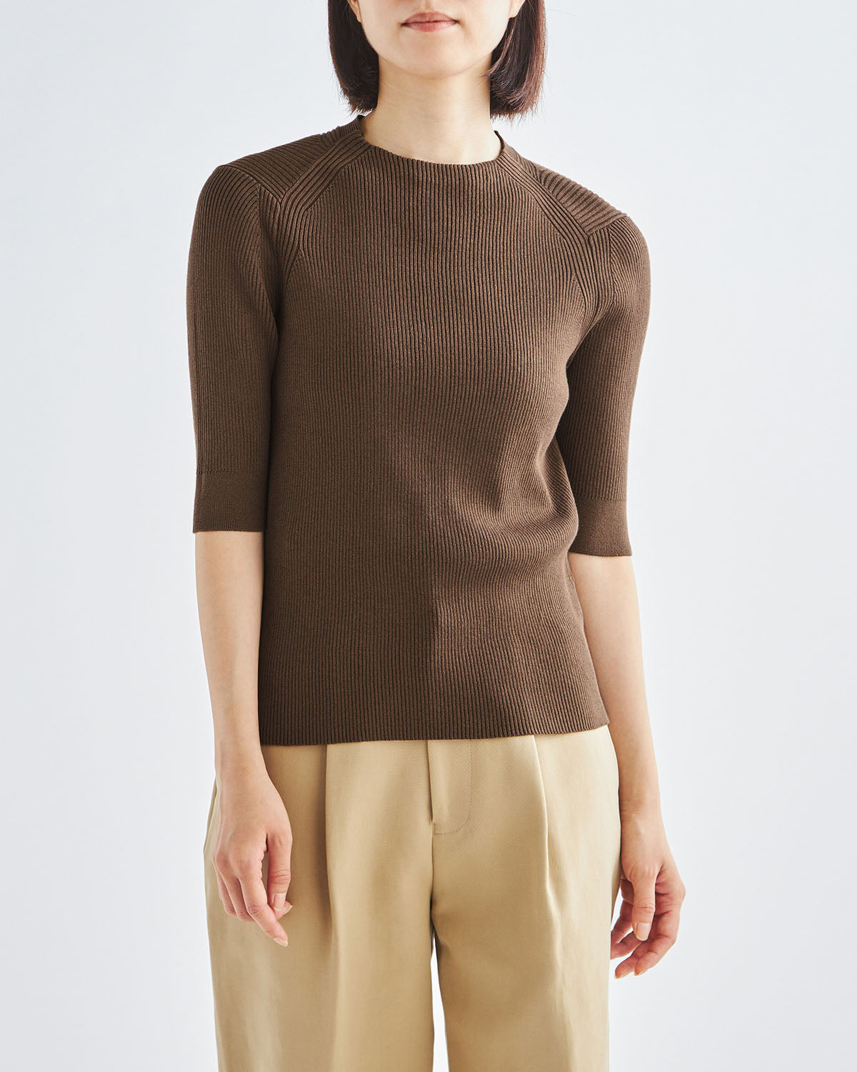 ブラウン　H166cm　着用サイズ：2