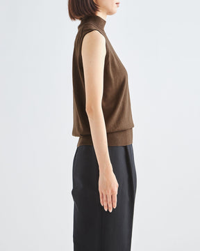 ブラウン　H166cm　着用サイズ：2