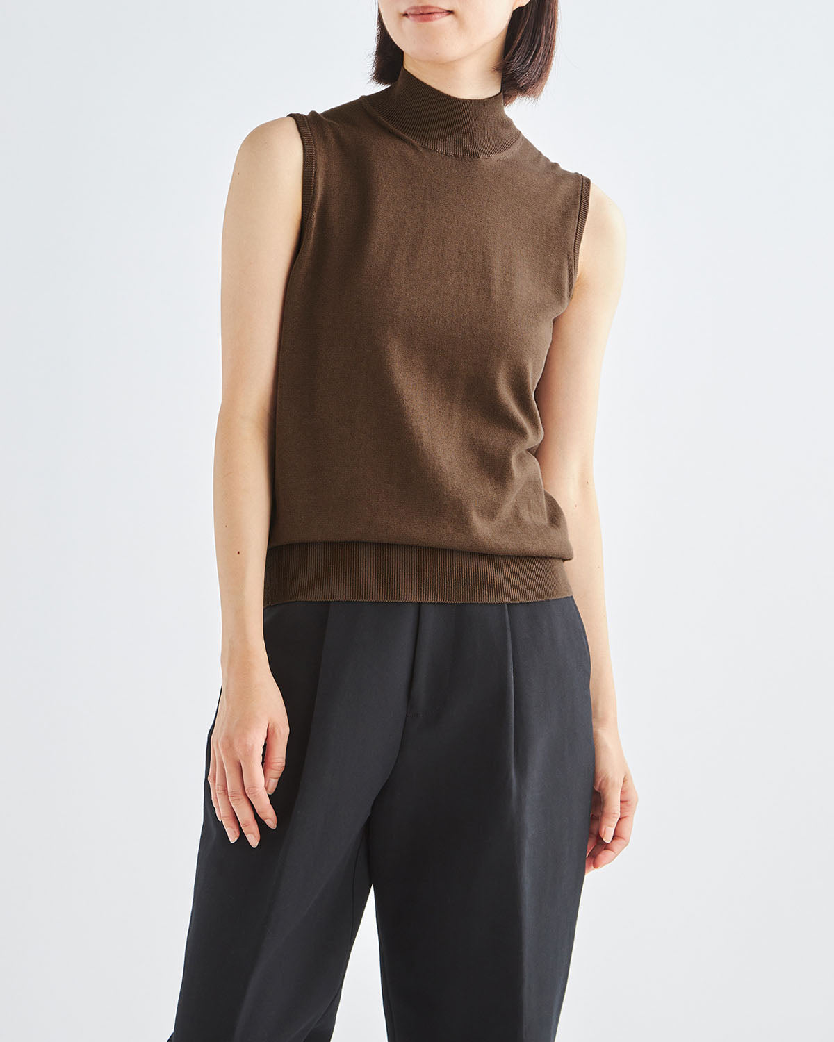 ブラウン　H166cm　着用サイズ：2