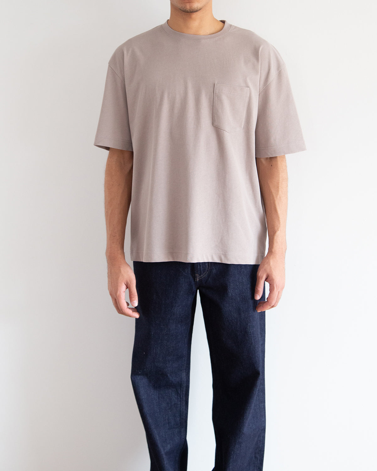 ベージュ　H178cm　着用サイズ；5