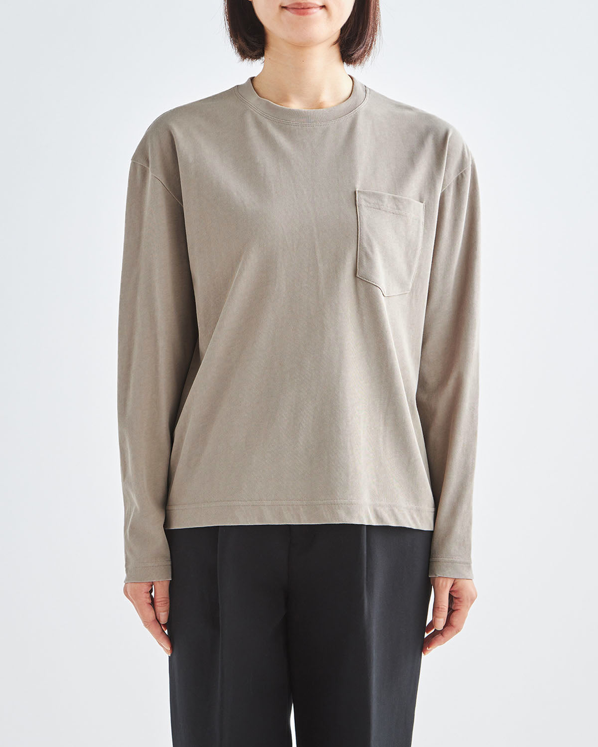 ベージュ　H166cm　着用サイズ：2