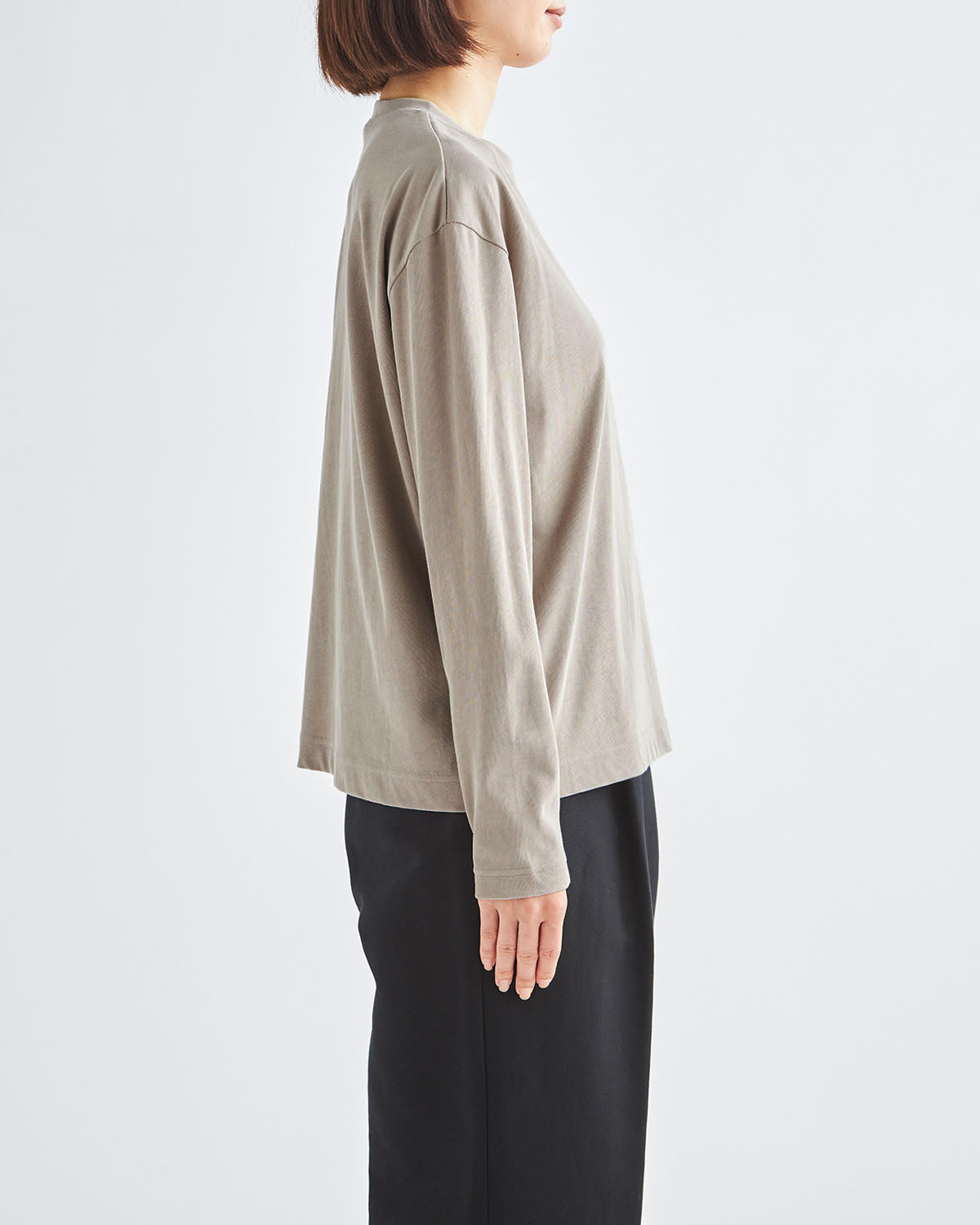 ベージュ　H166cm　着用サイズ：2