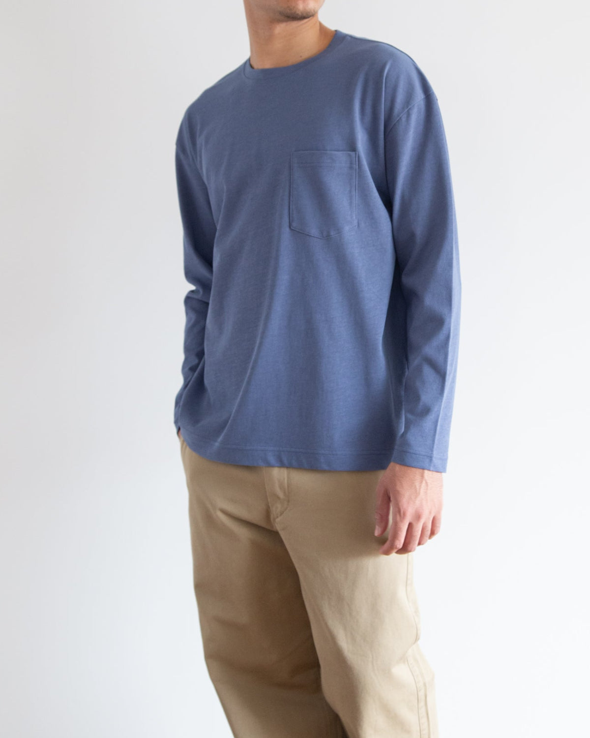 ブルー　H178cm　着用サイズ：4