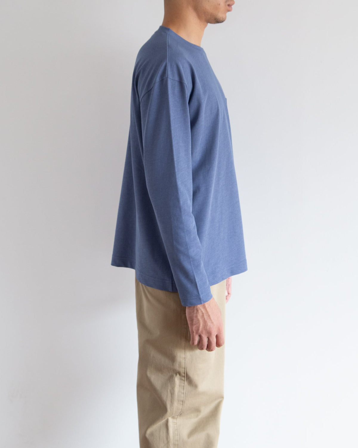 ブルー　H178cm　着用サイズ：4