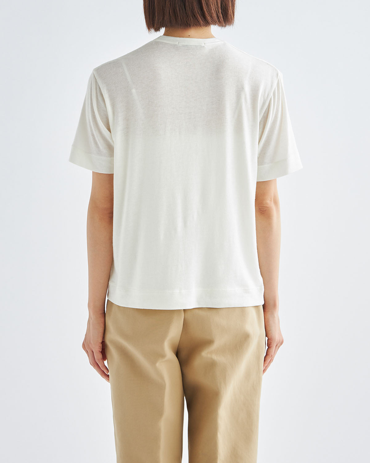 ホワイト　H166cm　着用サイズ：2