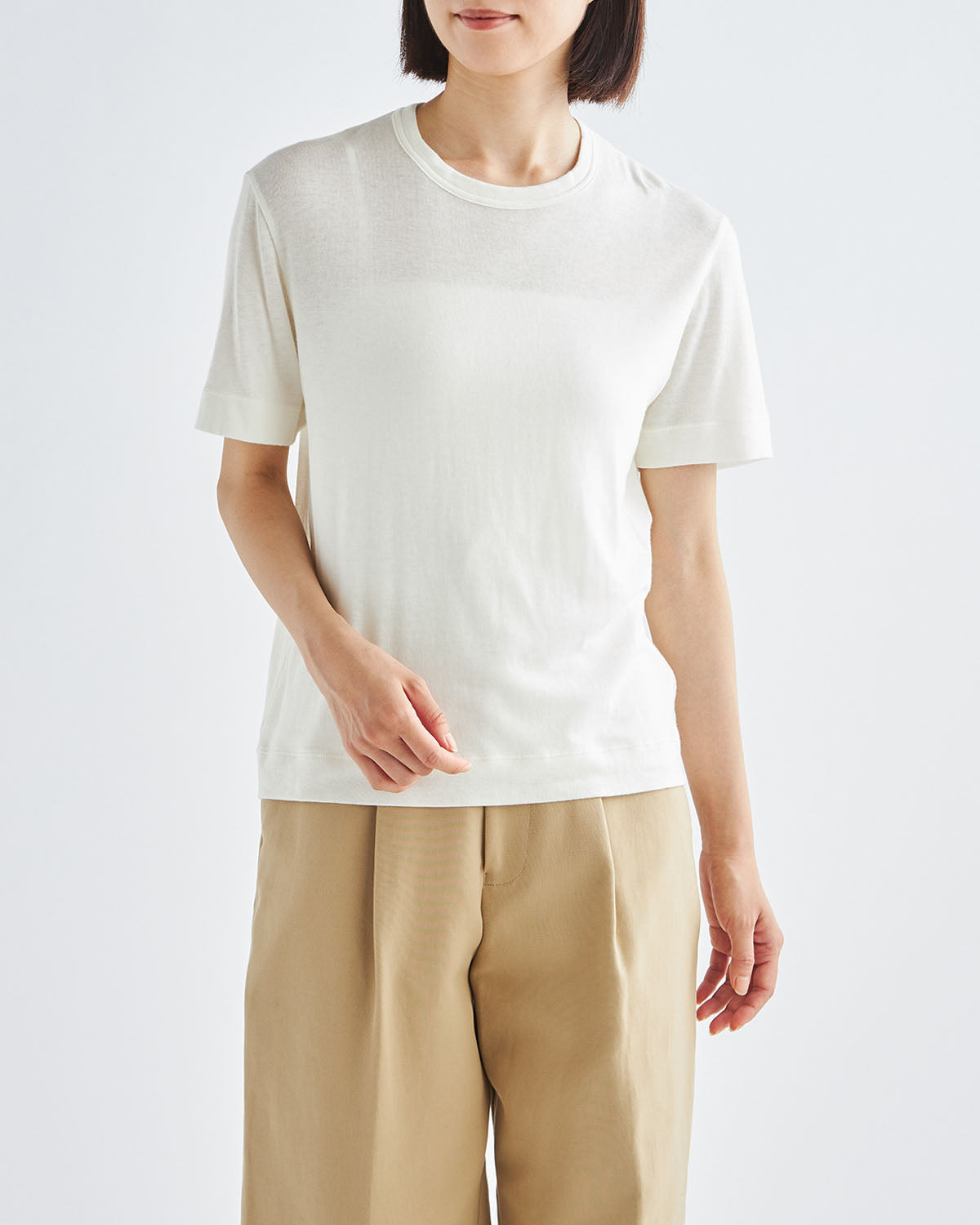 ホワイト　H166cm　着用サイズ：2