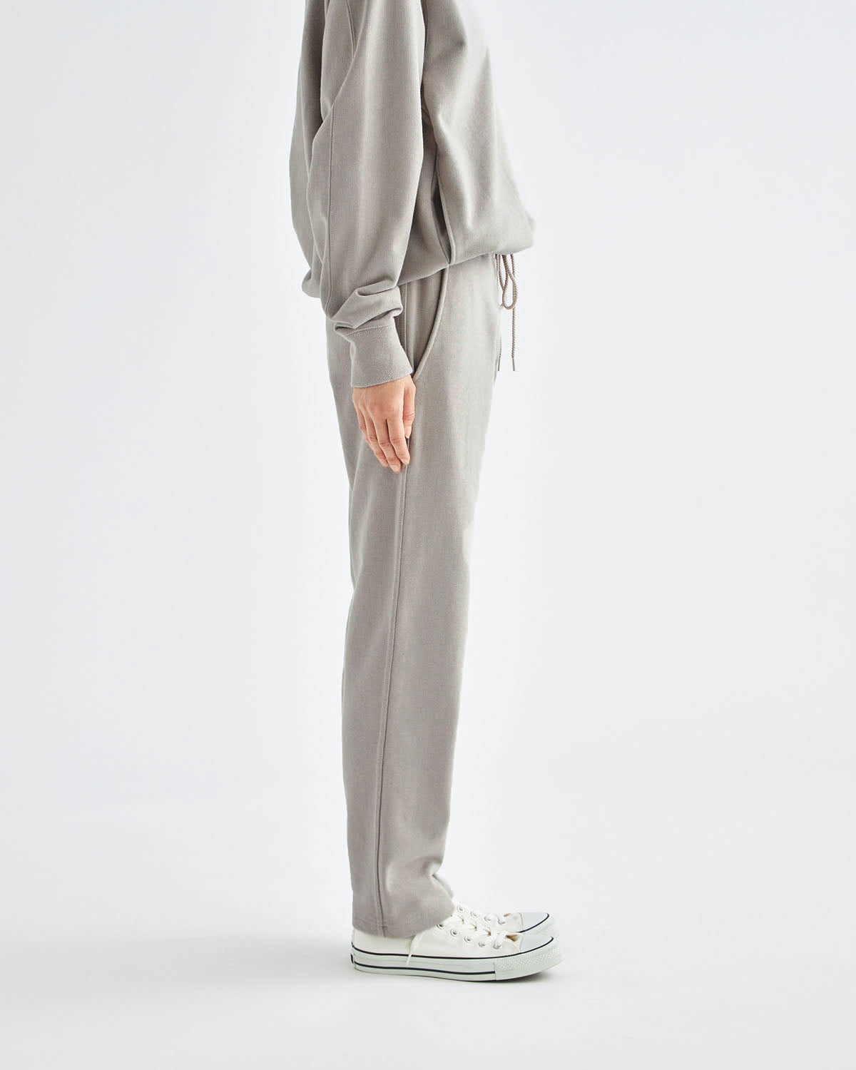 グレージュ　H166cm　着用サイズ：2