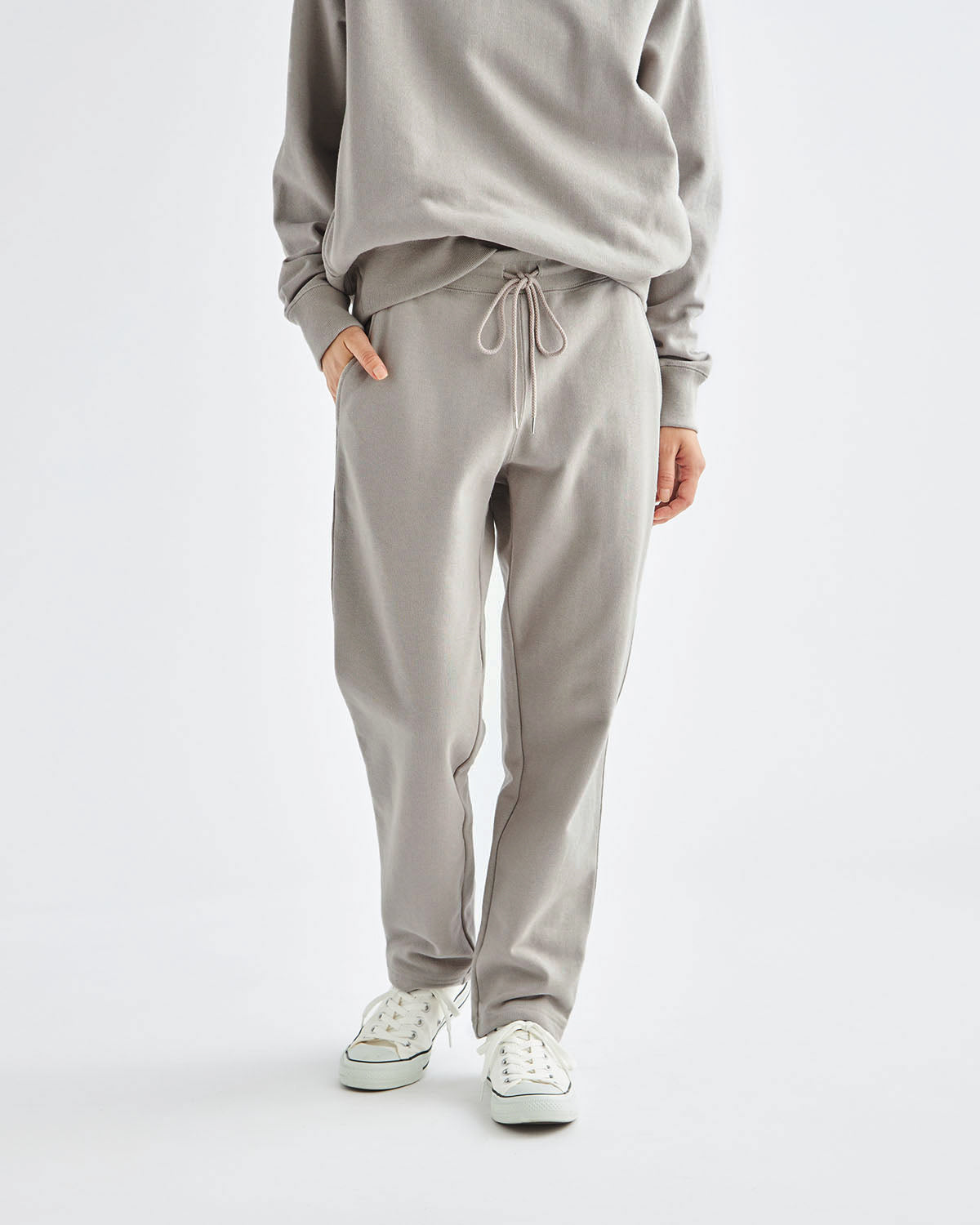 グレージュ　H166cm　着用サイズ：2