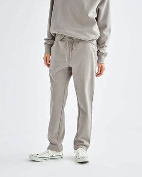 グレージュ　H166cm　着用サイズ：2　