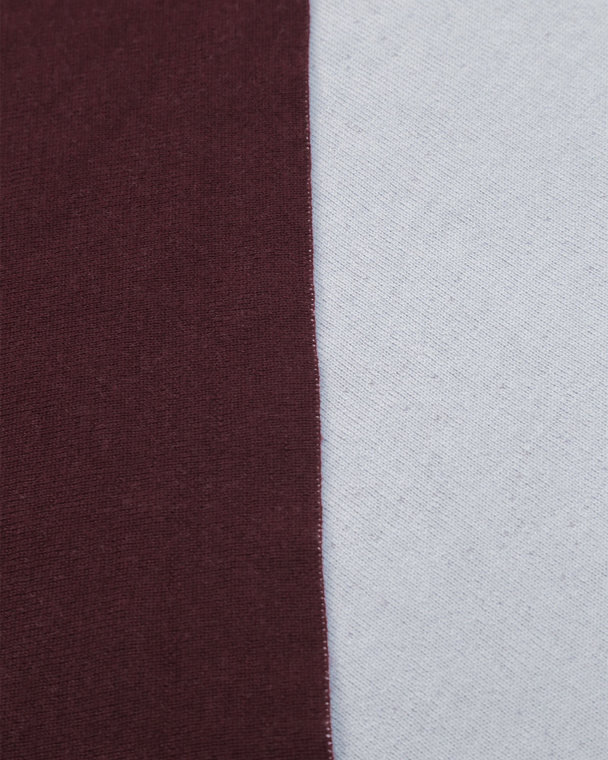 ボルドー×ライトブルー