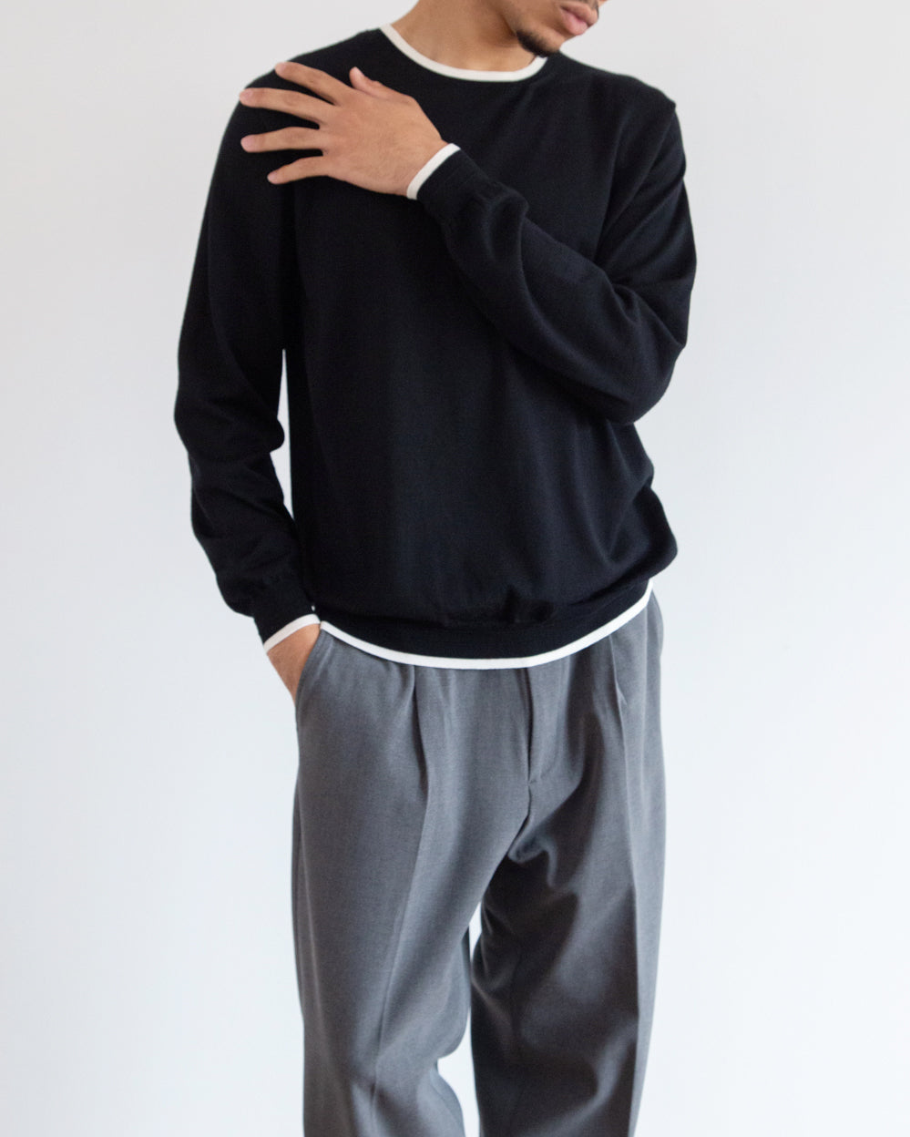 ブラック×ホワイト　H178cm　着用サイズ：4