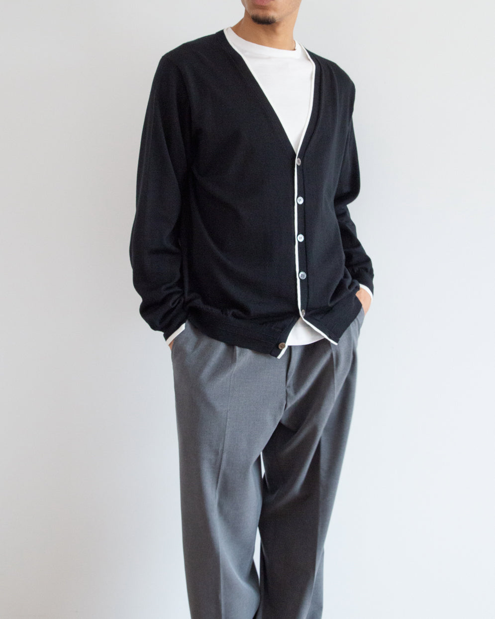 ブラック×ホワイト　H178cm　着用サイズ：5