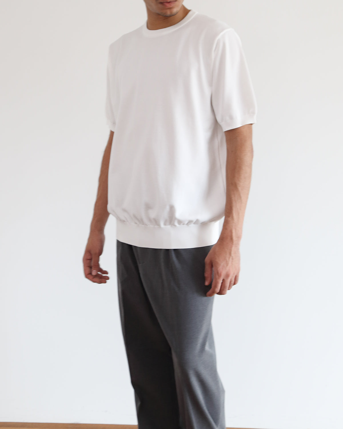 ホワイト　H178cm　着用サイズ：5