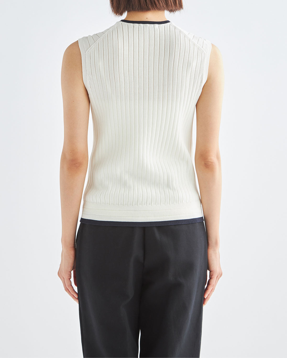 ホワイト×ネイビー　H166cm　着用サイズ：2