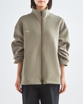 ベージュ　H166cm　着用サイズ：L