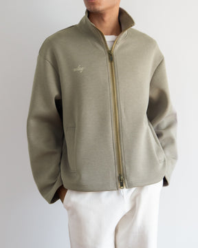 ベージュ　H178cm　着用サイズ：L